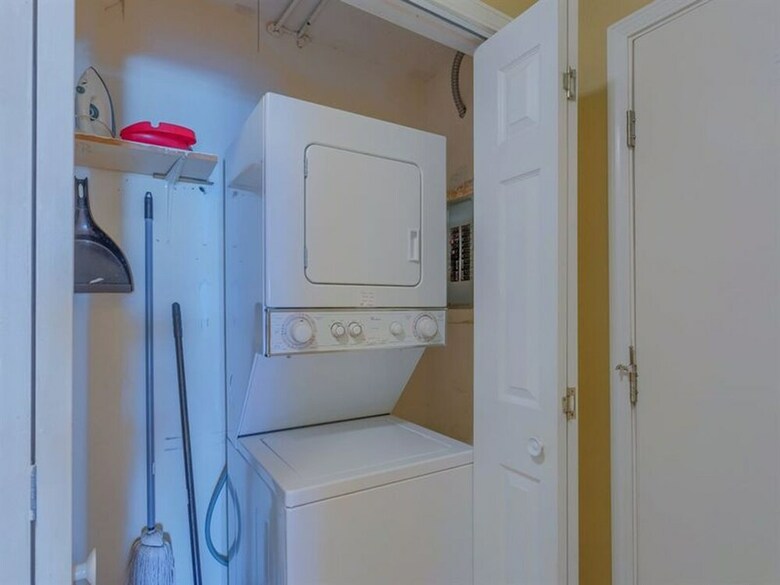 Edgewater West By Meyer Vacation Rentals