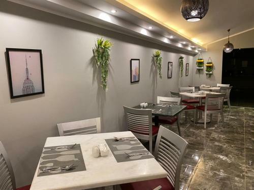 The Karvin Hotel