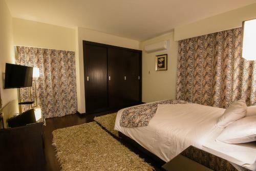 Residence Hotel Suites & Apartments