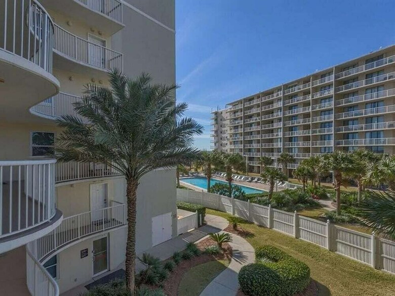 Tradewinds By Meyer Vacation Rentals