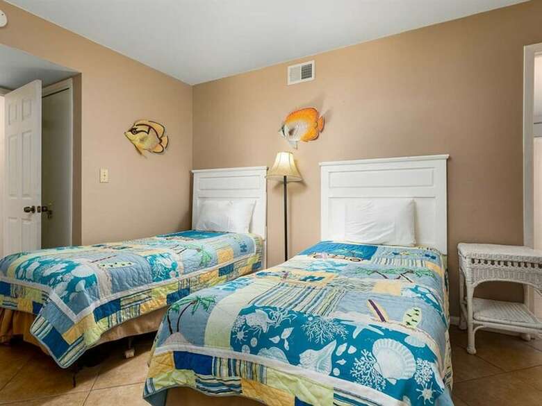 Island Winds West By Meyer Vacation Rentals