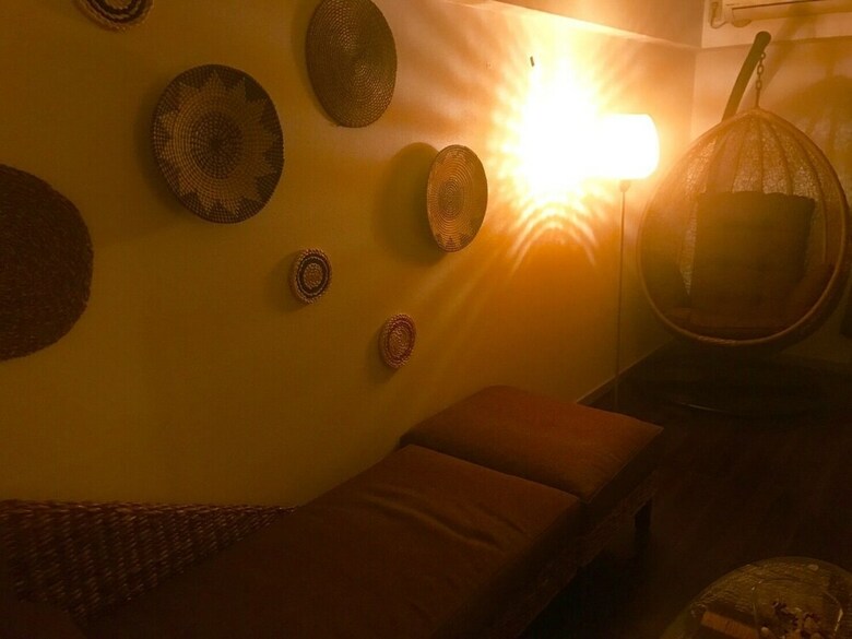 Local Hakozaki Apartment