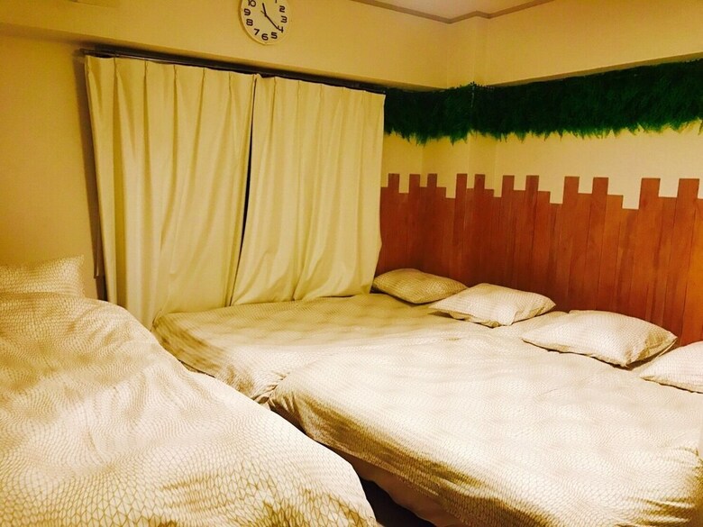 Local Hakozaki Apartment