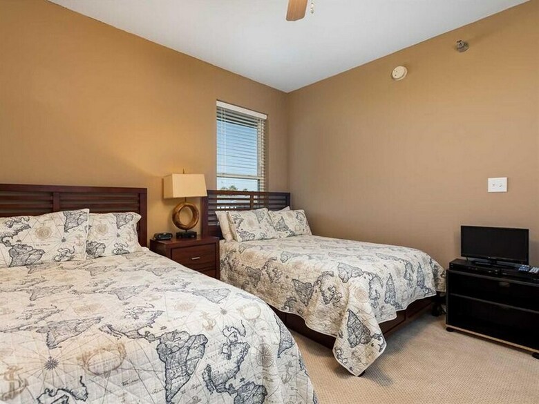 Navy Cove Harbor By Meyer Vacation Rentals