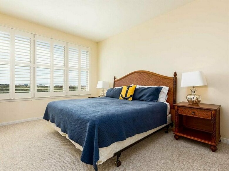 Navy Cove Harbor By Meyer Vacation Rentals
