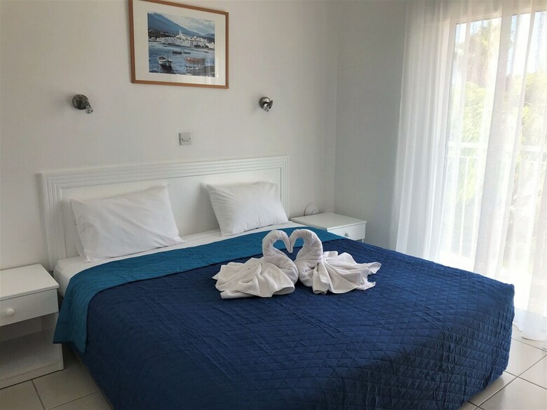 Apartamentos Fig Tree Z Holiday Villas