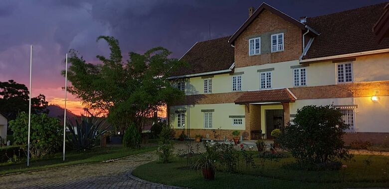 Hostal Lovasoa Cccc - Hostel