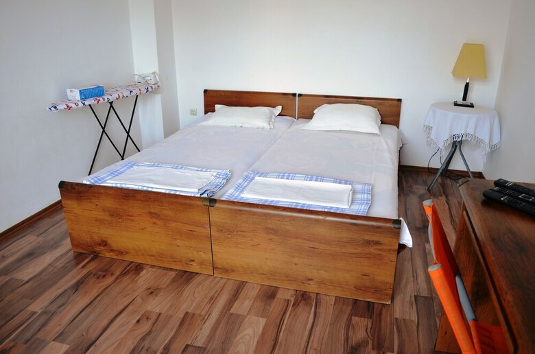 Apartamentos Fm Economy Studio -art