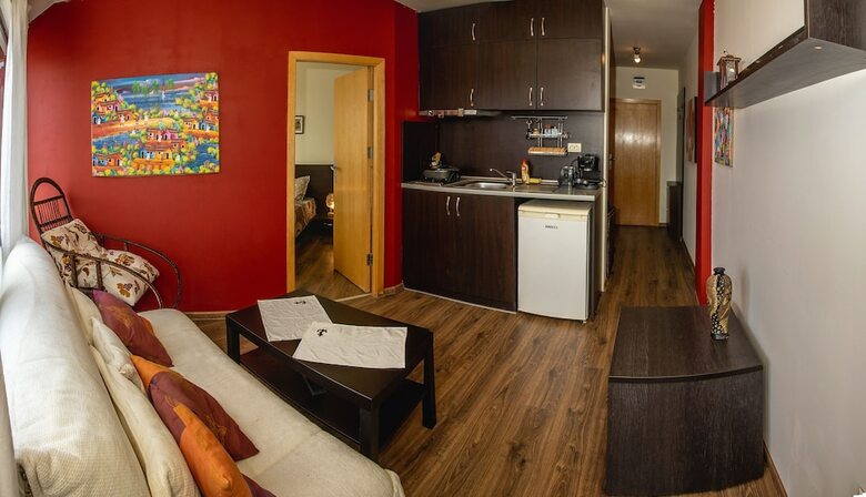 Fm Premium 1-bdr Apartment With Terrace-pacific