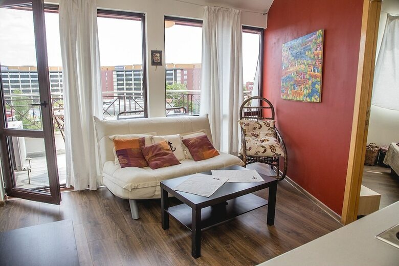 Fm Premium 1-bdr Apartment With Terrace-pacific