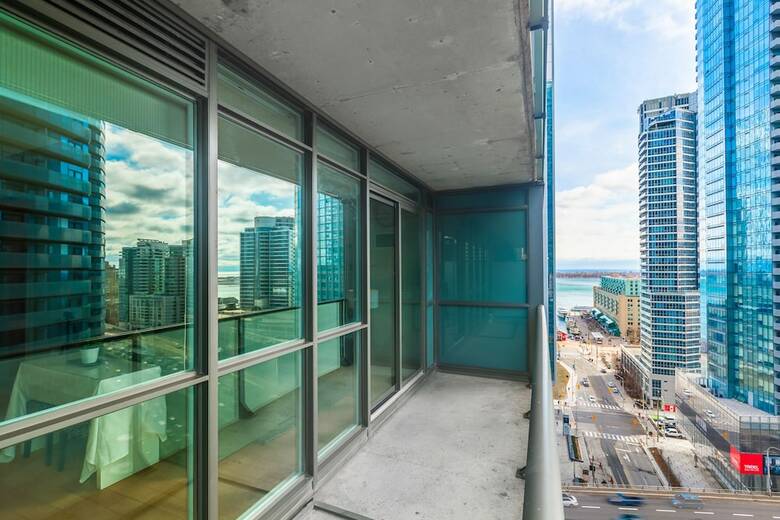Sterling Suites - Financial District