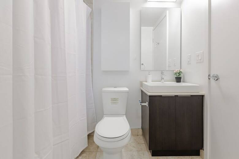 Sterling Suites - Financial District