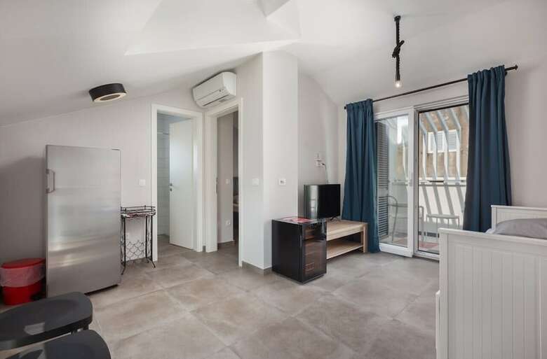 Hostal Subtub Hostel Makarska