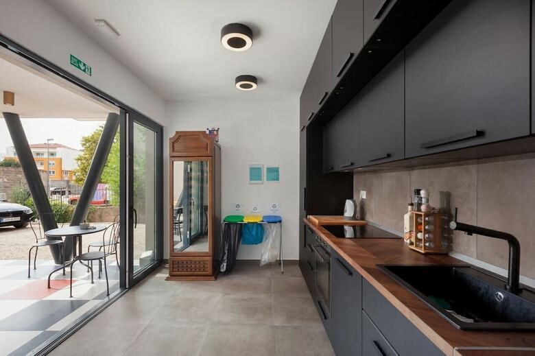 Hostal Subtub Hostel Makarska