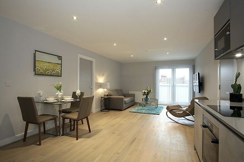 Aspen Lloyd Luxury Apartments
