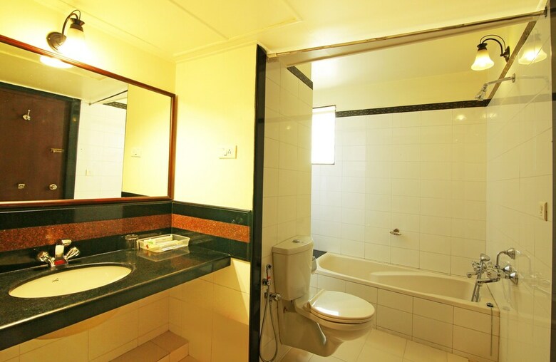 Hotel Royal Omars