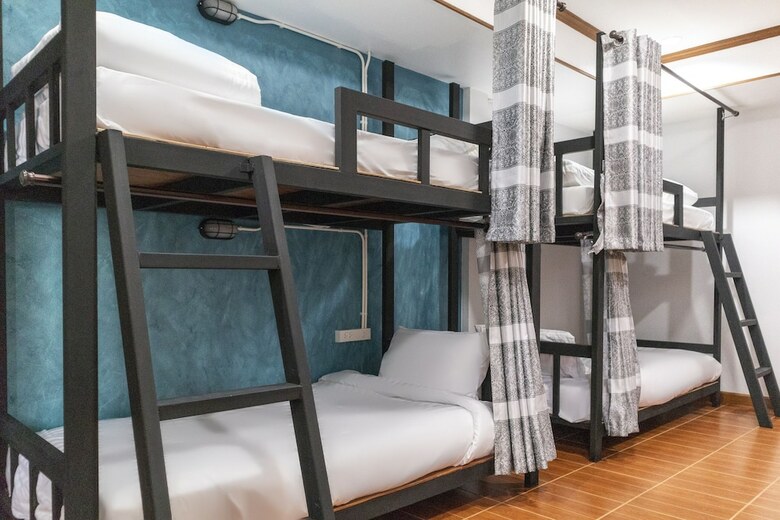 Hostal Oyo 736 Green Poshtel