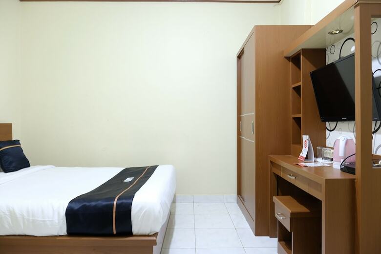Oyo 2349 Hotel Mustika 2