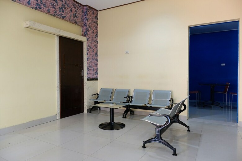 Oyo 2349 Hotel Mustika 2