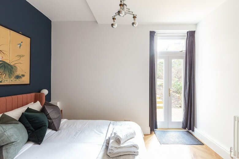 Apartamentos Beautiful 2 Bedroom Garden Flat