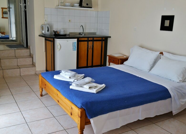 Hotel Omega Rooms Anaxos