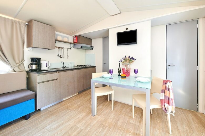Camping Adria Mobile Homes Lanterna