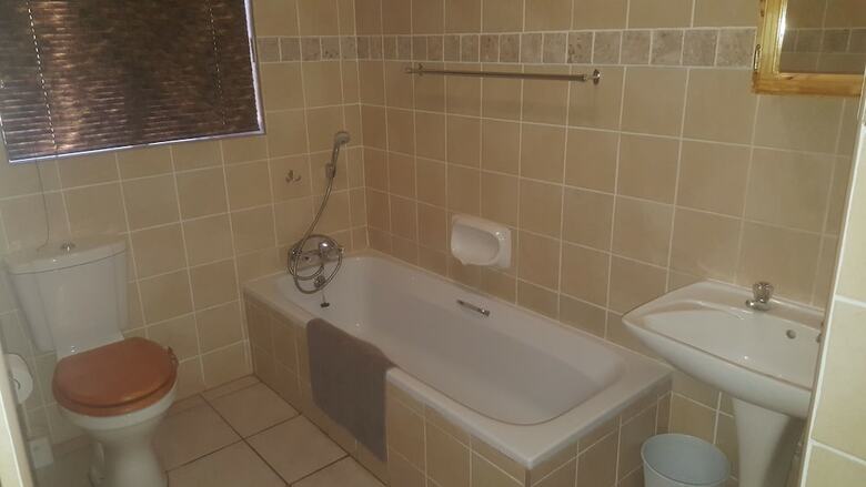Hotel Acacia Guesthouse