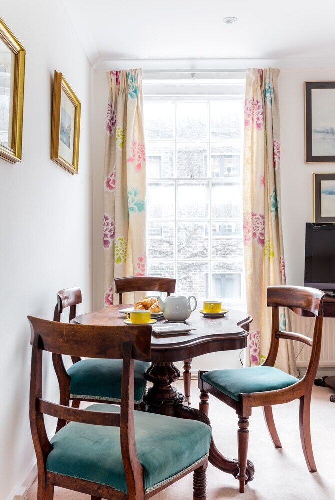 Apartamentos Traditional 2 Bedroom Flat