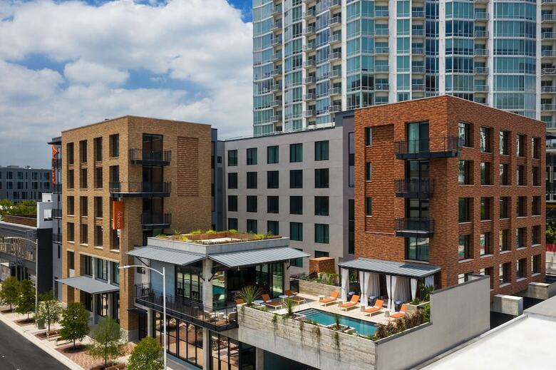 Hotel Canopy By Hilton Austin Downtown