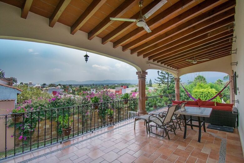 Villa Forget About Everything And Relax