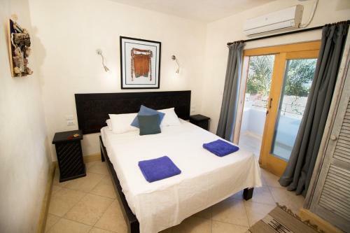 Red C Villas