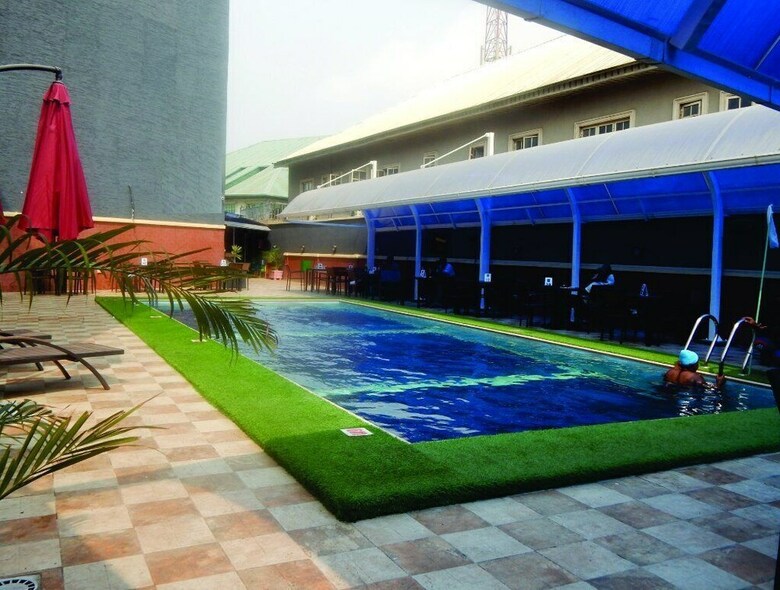 de Santiago Milan Hotel And Suites