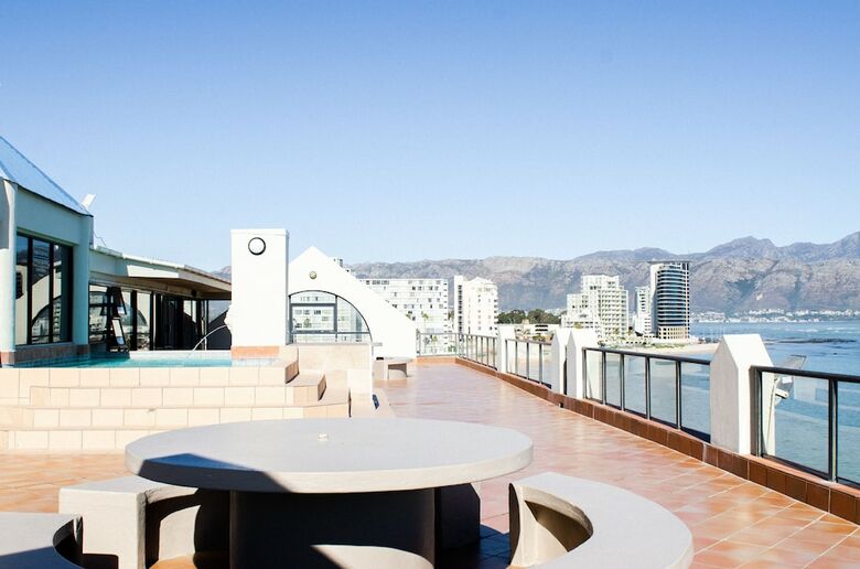 Apartamentos Strand Pavilion