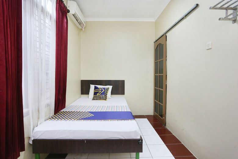 Hostal Spot On 2358 Aster Homestay
