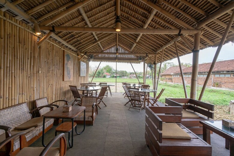 Hotel Oyo 2380 Alea Guesthouse