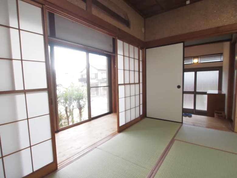 New Okazaki House For 6