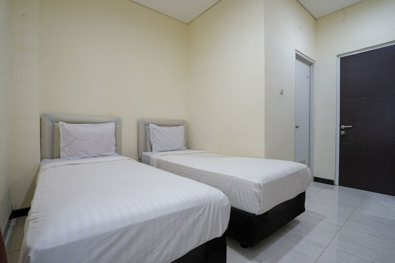 Hotel Oyo 2246 Kost 97 Syariah