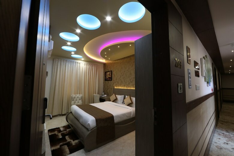 Hotel Aaccord Suites Inn