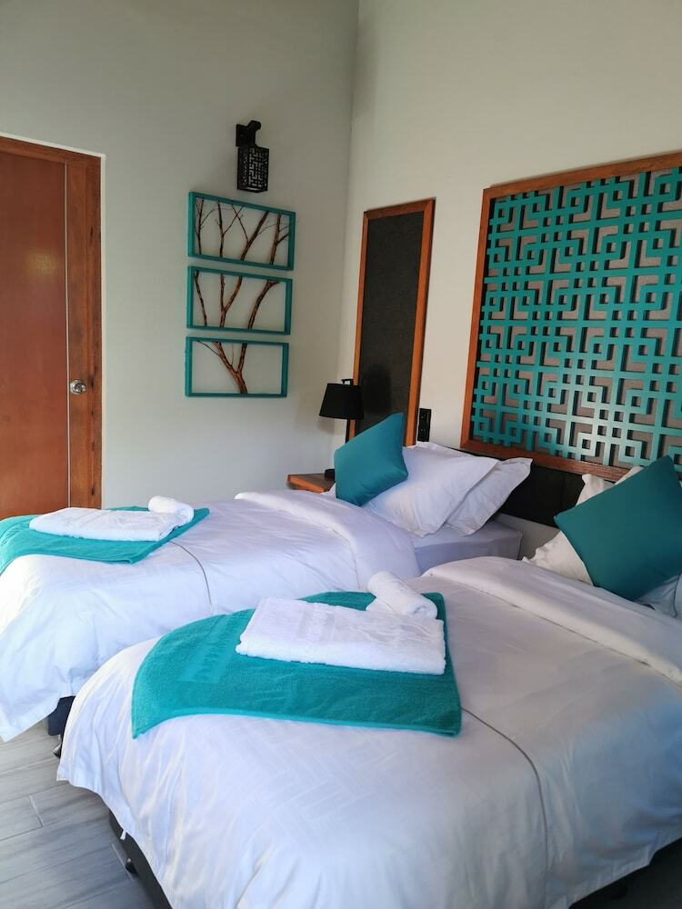 Hotel Village Hideaways & Spas