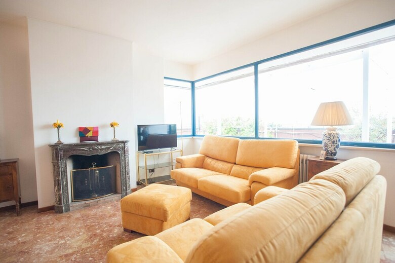 Valverde Apartments