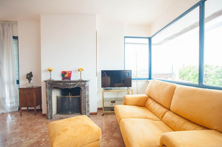 Valverde Apartments