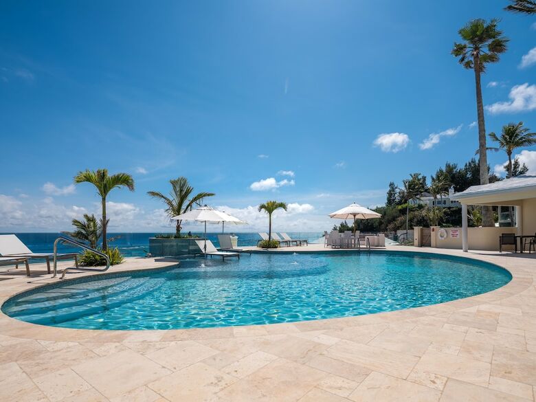 Hotel Azura Bermuda