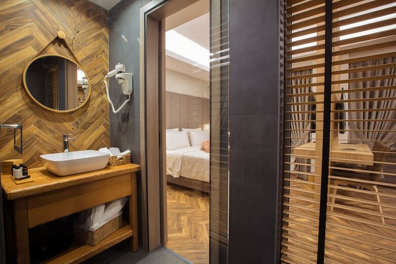 Adryades Luxury Apartments