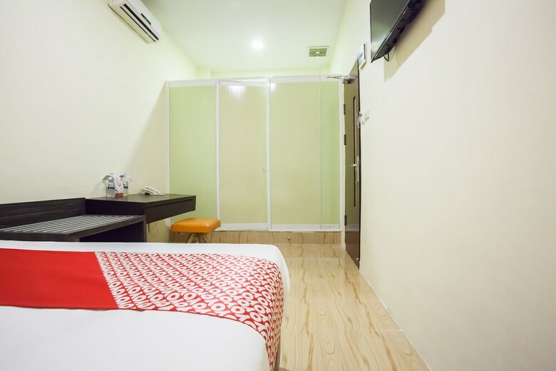 Oyo 2361 Hotel Winston