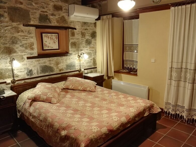 Hotel Viraggas