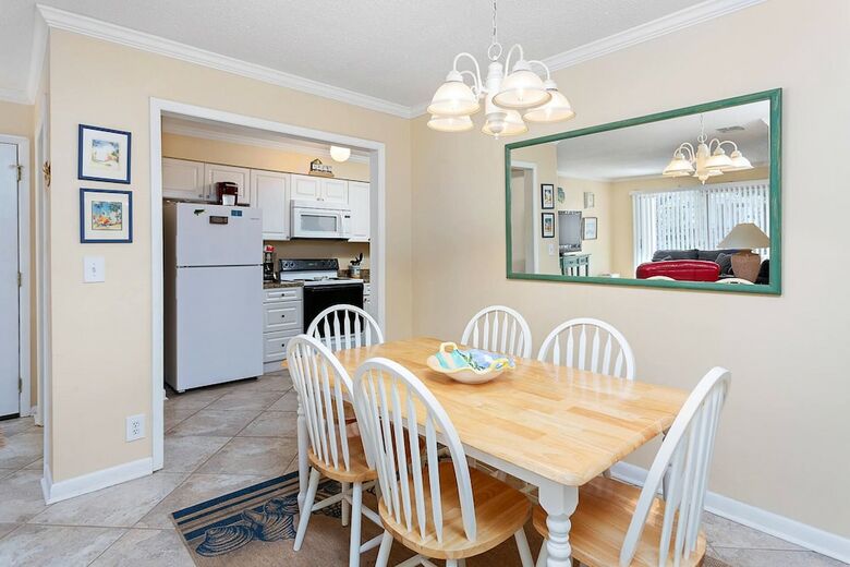 Ocean Walk Three Bedrooms By Hodnett Cooper