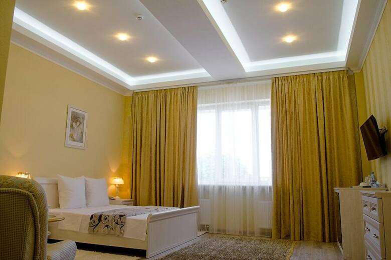 Tesoro Hotel