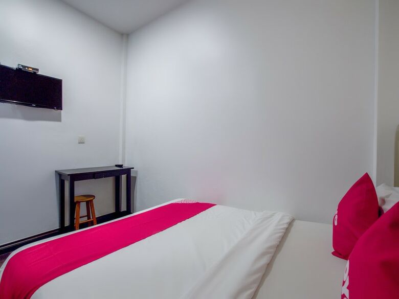 Oyo 89895 Senses Budget Hotel