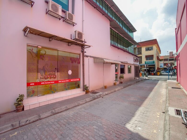 Oyo 89895 Senses Budget Hotel