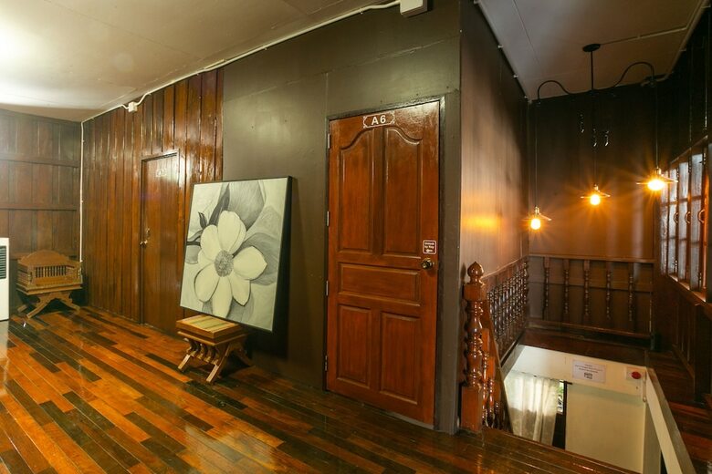 Hostal Oyo 708 All Red Hostel Chiang Mai